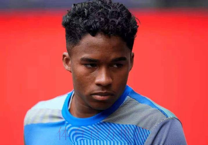 马卡:阿隆索特别关照恩德里克 有望获得出场机会 马卡:阿隆索特别关照恩德里克 有望获得出场机会