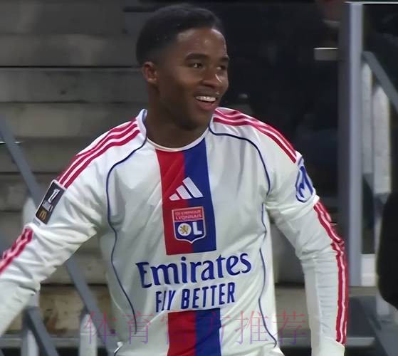 马卡:阿隆索特别关照恩德里克 有望获得出场机会 马卡:阿隆索特别关照恩德里克 有望获得出场机会